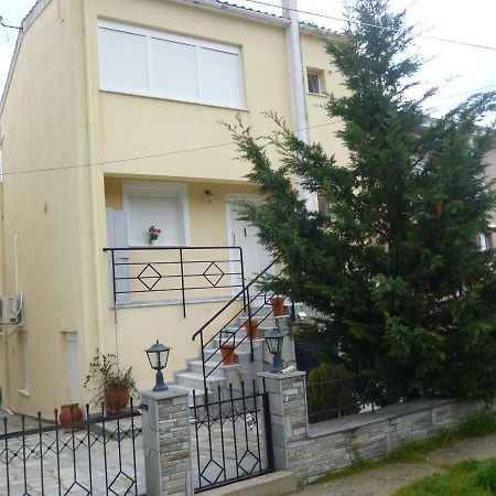 Dream House Apartment Nea Iraklitsa Exterior foto