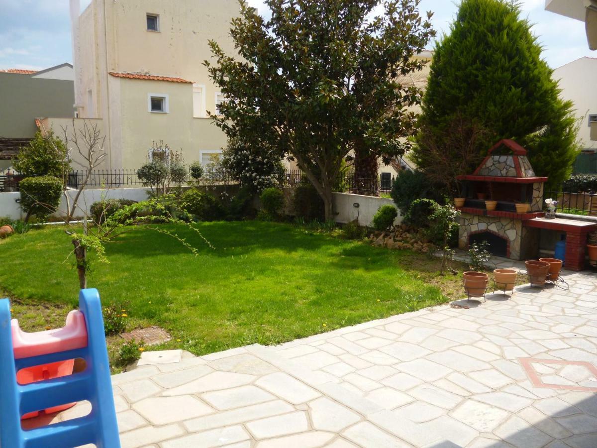 Dream House Apartment Nea Iraklitsa Exterior foto